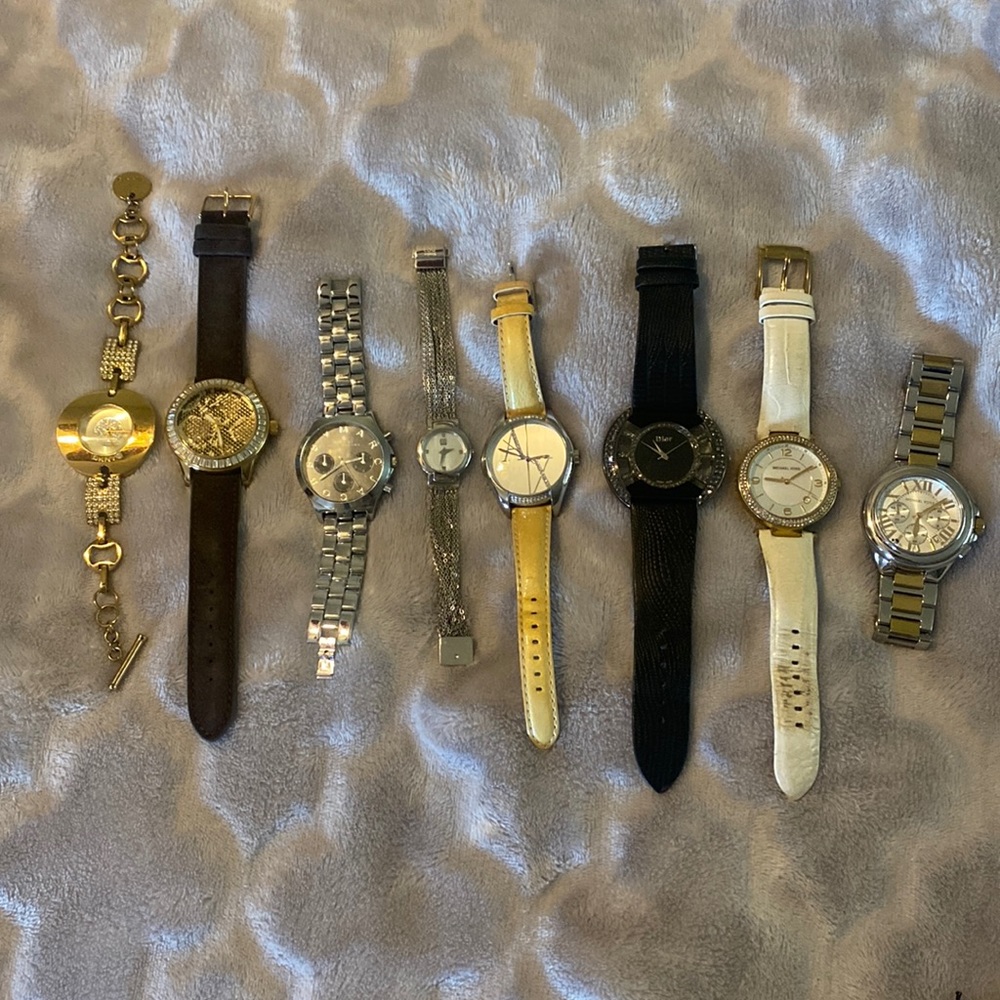 8 bundle woman watches 2 Michael Kors, Dior, AX, ESQ, Marc Jacobs, guess, DKNY